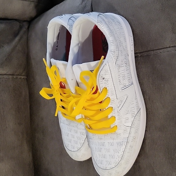 Vans X Horror IT collaboration 10 mens - Picture 7 of 8